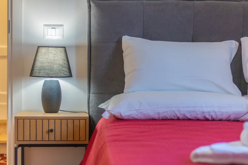 Bedside detail